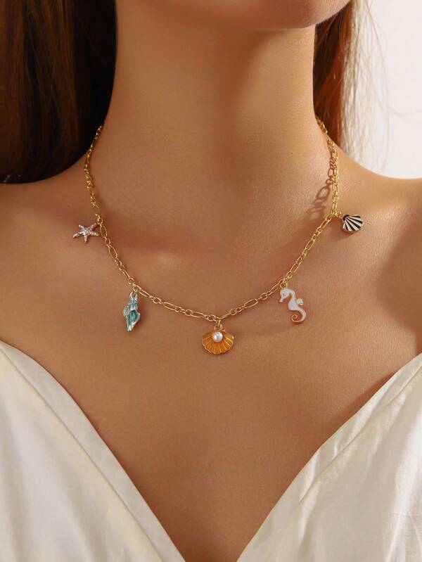 1 pezzo Collana alla moda da donna con diversi pendenti, di stile colorato da resort oceanico con ciondoli a forma di stella marina, conchiglia, conchiglia e cavalluccio marino, catena unica per la clavicola, regalo per feste e vacanze, accessorio versatile