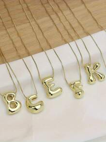 1 pieza Collar con colgante de letra redondeada de moda simple, color dorado