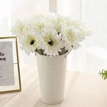 Nejlue Artificial Flowers/Plants1111 Home & Living 1/5 件白色人造非洲雏菊花非洲雏菊丝绸花人造非洲菊假向日葵散装人造花束适用于家居装饰、房间装饰、花园装饰、墙壁装饰、室内外装饰、卧室装饰、婚礼装饰、餐桌装饰、圣诞装饰、派对装饰、万圣节装饰、生日装饰、秋季装饰 - 彩色 - 查看 3