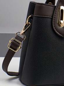 Women's Fashion Tote Handbag, New Arrival European And American Style Ladies One Shoulder Messenger Bag For Travel, Shopping, Daily Use. Patchwork Design, Casual Chic, Spacious And Versatile, Can Be Worn As Shoulder Or Crossbody Bag