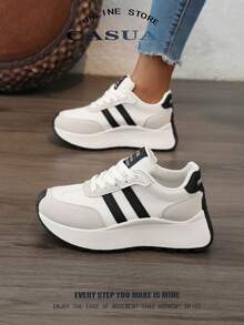 حذاء رياضي مسامي للإرتداء اليومي ذو كعب سميك ويضفي ارتفاع ، ألوان معقودة للطلاب موسم الصيف/الخريف 2025