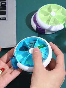 使用这款便携式螺旋防水药盒整理您的药物 - 非常适合家庭或旅行！药盒，药盒，药丸整理器，7 隔层，适合旅行，适合家庭，适合户外，便携式，防水，防潮