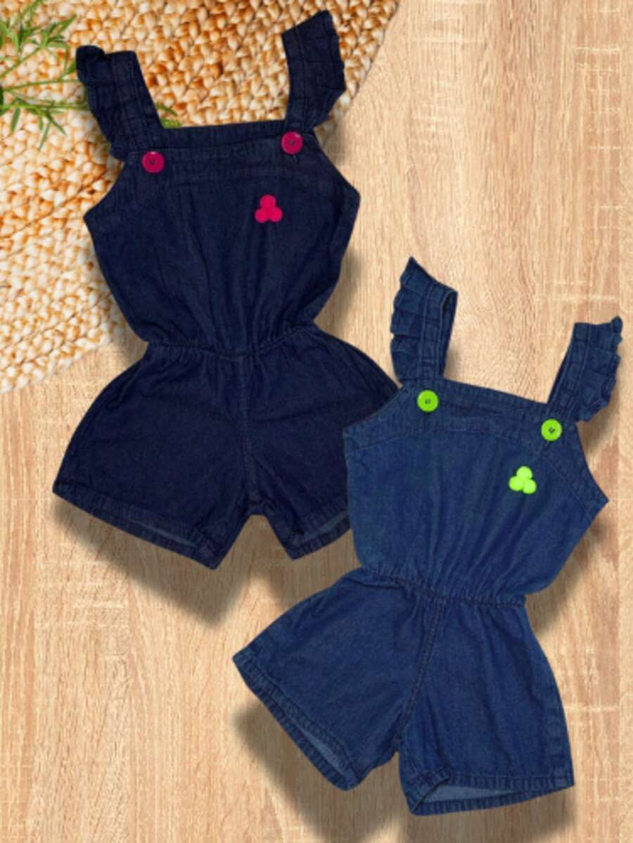 Macaquinho infantil jeans com babados e botões coloridos leve elástico na cintura e babados