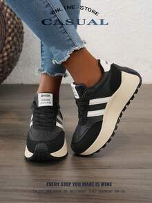 أحذية رياضية كاجوال جديدة ذات أسطح سميكة التنفس، أحذية نسائية موضة صيف/خريف 2025 بنعل منصة مفتول للطلاب