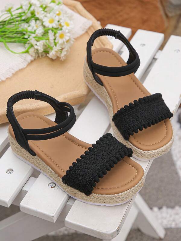 1 Pair Thick Sole Black Sandals Suitable For Teenage Girls/ Young Women (Run Large By 1 Size), Retro Bohemian Style Children's Sandals, Summer Straw Woven Kids Sandals, Suitable For Holiday And Daily Wear