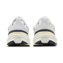Nike V2K Run - 白金色調光子粉塵 - 查看 4