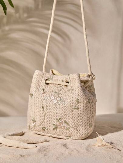 Tropiscape Mini bolso de paja blanco con bordado floral y cordón, necesidades de playa, artículos esenciales de playa, cosas de playa y artículos esenciales de verano