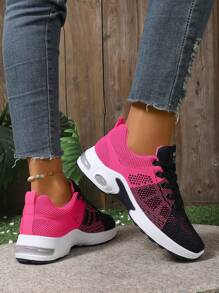 1 Paar atmungsaktive Sportschuhe für Damen mit stoßabsorbierender Polsterung, rutschfeste Flach-Top, zweifarbige Laufsohle, hochwertiges atmungsaktives Mesh-Obermaterial, geeignet für Laufen, Wandern, Fitness, Lässig Kleidung