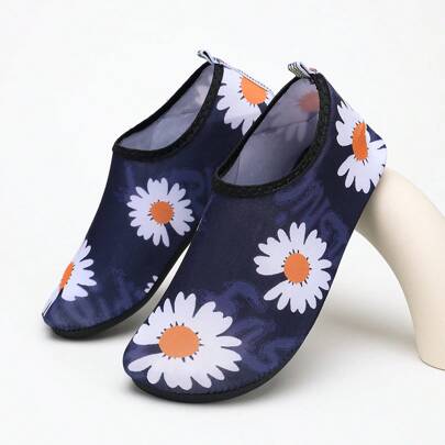 Unisex Blue Daisy Quick Drying Water Shoes Suitable For Swimming, Surfing, Diving, Beach, Vacation Style, Indoor Fitness