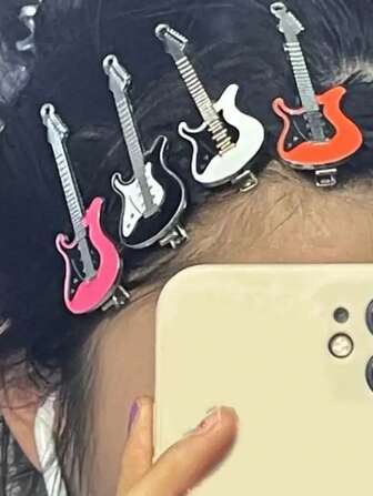 1pc Punk Rock Retro Guitar Hairclip, Street Style One-Piece Bangs Clip, Unique Musical Instrument Hair Accessory, Fashionable Multifunction Hair Clip, Suitable For Women 16+ Daily Casual Occasions, Bobby Pins, Hair Accerssories