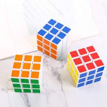 قطعة واحدة من مكعب سحري متعدد الطبقات 3، مكعب سحري متغير الألوان إلى لون المكرون الناعم 5 سم ، 5.5 سم ، لعبة تدريب منطقي للمبتدئين - اللون عشوائي!