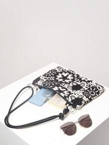 متعدد الألوان