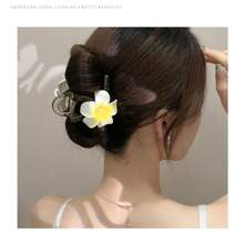 1pc Women Premium Plumeria Flower Hair Clip, Bun Shaper Boho Casual Hair Accessory Hair Claws Claw Clips Hair Clips Hair Jaw Clip Hair Clamps Hair Clutch Hair Catcher Clip