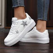 Plus Size Women/Men's Thick Sole Flat Skateboard Shoes, Star Printed Casual Sneakers, Korean Style Fashion Student Leisure Skate Shoes