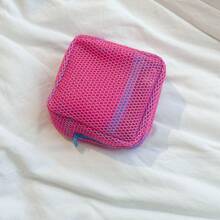Pochette étanche pour cosmétiques 2025 Dopamine Tofu avec design en maille, grand sac d'articles de toilette de voyage pour produits de maquillage et d'hygiène | Étui de rangement à compartiments multiples avec fermeture éclair et sangle antidérapante. La couleur du nœud est aléatoire.