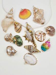 3pcs Beach Vacation Natural Seashell, Conch, Clam Pendant, Bohemian Style Natural Shell Pendant, DIY Jewelry Making And Decorative Hanging Accessory, Suitable For Necklace, Earring, Bracelet, Anklet, Bag Charm, Key Chain - Random Mix - View 1