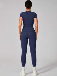 Set aus Damen feuchtigkeitsableitendem Rundhals-Oberteil und Fitnesshose, für Frühling/Sommer