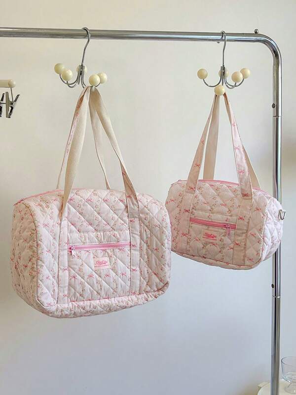 1Pc Pink Floral And Strip Pattern Duffel Bag With Large Capacity, Lightweight Travel Bag With Cute Prints - Perfect For Overnight Trips, Sports And Everyday Use.Travel Luggage Bag Women Gym Bag With Wet Bag Women Carry On Weekender Bag Gym Bag For Going Out, Short Trip, Fitness, Sports, Traveling Travel Accessories Travel Outfit Airport Travel Stuff Clothes Luggage Bag Christmas Gift Ideas