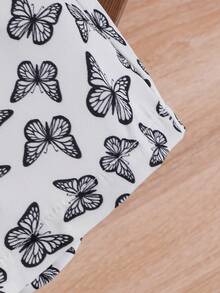 两件套女婴可爱蝴蝶印花上衣和蝴蝶印花短裤休闲套装，适合日常、通勤、海滩度假、户外活动