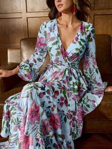 优雅浪漫的花卉雪纺多层晚礼服，V 领和腰带 - 非常适合银河庆典活动、黑色领带晚宴、户外婚礼和花园派对 - 藍色 - 查看 6