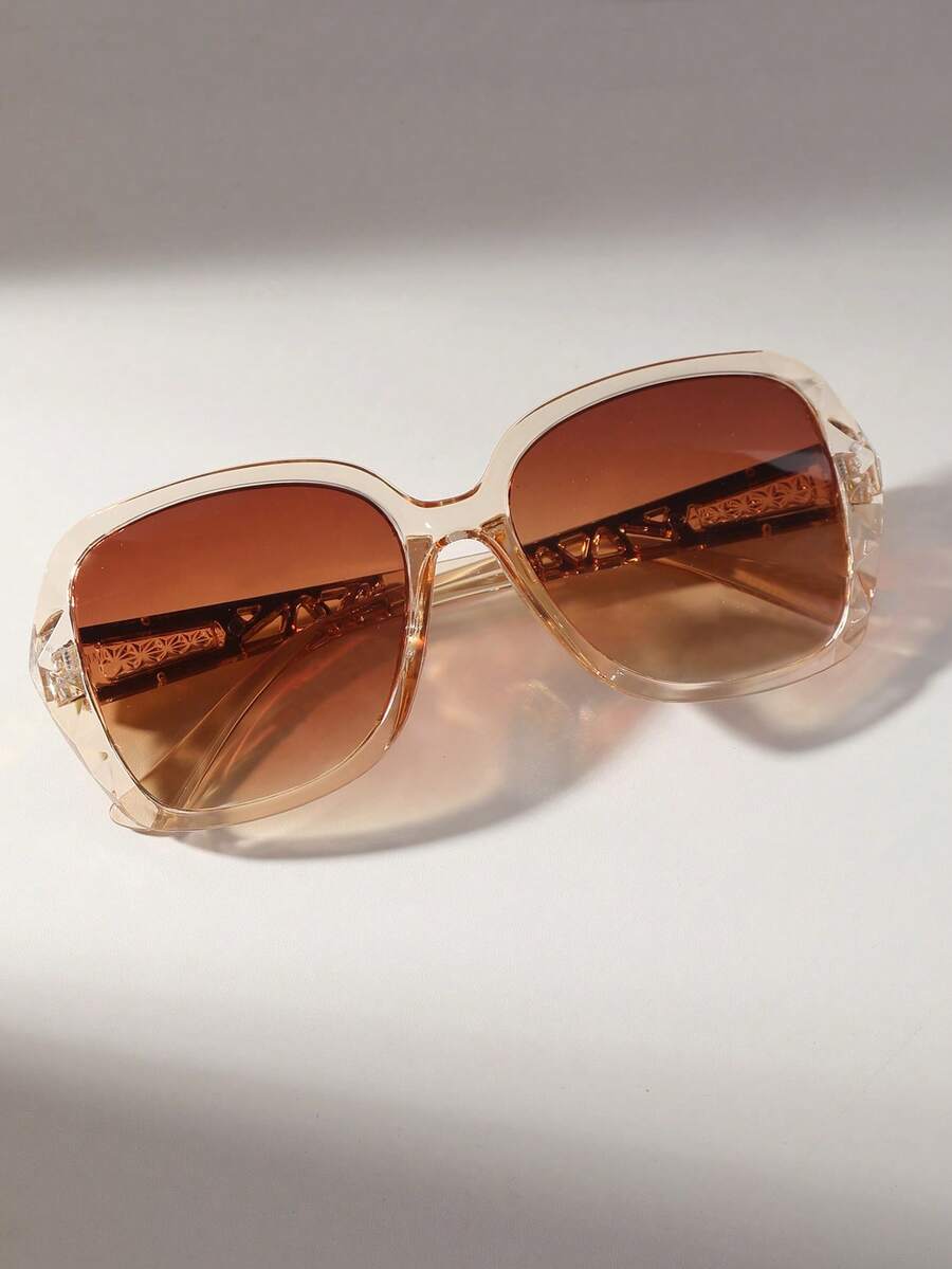 Cute 1pc New Fashion Large Frame Round Face Glasses Beach Accessories - Brown - View 1