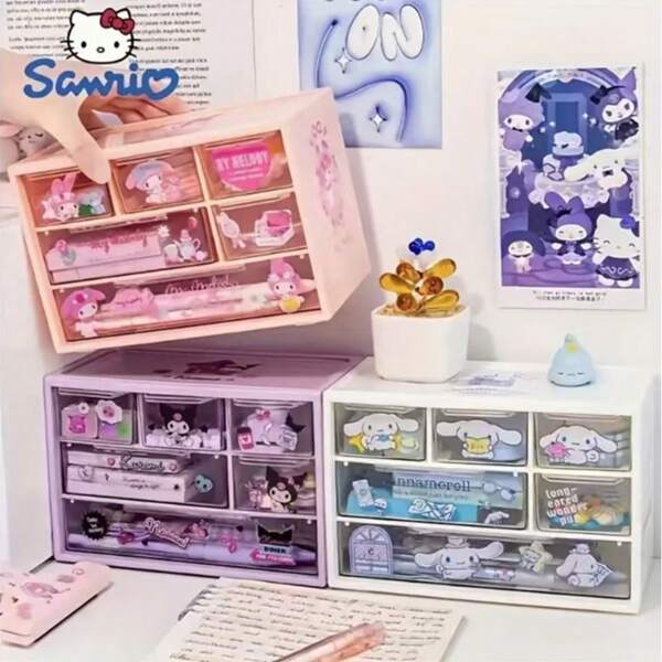 Sanrio Scatola organizzativa da scrivania Sanrio - Simpatica scatola organizzativa da 6 scomparti in stile cartoni animati, in acrilico multigriglia per la scrivania, adatta per studenti, porta matite, cancelleria e accessori, include adesivi, articoli da rientro a scuola, forniture scolastiche, astuccio, custodia per matite, zaino scolastico