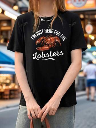 T-shirt décontracté à col rond à manches courtes pour femmes avec imprimé slogan et homard d'été