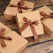 10 pezzi Nuovi scatole di carta Kraft per cioccolatini, portatili, per cottura, a forma di cuore, scatole d'amore con nastri, pieghevoli, scatole per caramelle da matrimonio, bomboniere universali, buste per feste, Natale - Marrone(10 pezzi) - Visualizzare 15