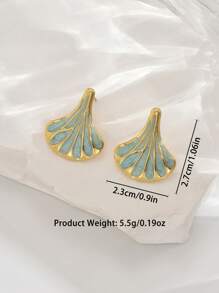 1 Pair Elegant Light Blue Fan Shaped Earrings With Luxurious Gold Trim, Graceful And Unique Design Suitable For Any Occasion