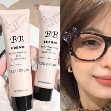 JUJU DREAM BB Cream: Lightweight, Breathable, And With Flawless Coverage To Even Out Skin Tone, Suitable For All Skin Types. Easily Achieve A Fresh, Natural Look.
