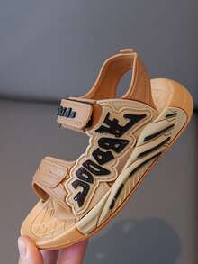 1 Pair 2026 New Green Popular Boys' Slippers, Fashionable Soft-Sole Sports Sandals For Boys And Girls, Durable Non-Slip Thick-Soled Beach Slippers For Toddlers And Little Kids