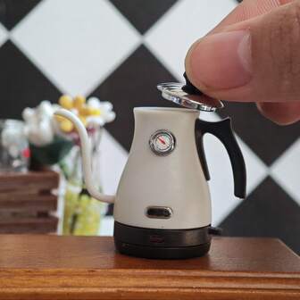1PC 1/12 1/6 Scale Cute Mini Kettle Model Mini Dollhouse Kitchen Cookware Accessories Toy
