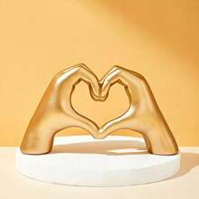 1pc Gesture Decoration, Heart Hand Statue Room Decoration, Love Finger Sculpture Wedding Decoration For Shelf Coffee Table Office Bedroom TV Cabinet Bookshelf Small Ornament Home Decoration