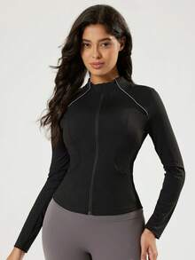 VUTRU Women's Color Block Fitted Sports Jacket With Thumb Holes For Running & Fitness - Black - View 4