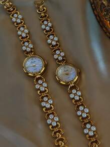 1 Piece Of French New High-End Pearl Inlaid Light Luxury Retro Elegant Temperament Fashion Women's Watch Round Mother-Of-Pearl Dial 30 Meters Waterproof Suitable For Daily Wear And Attending Parties, Vacations, Going Out And Other Occasions To Decorate The Wrist For Holidays Or Birthday Gifts High-Quality Pearl Bracelet Women's Watch