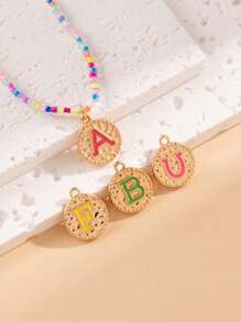 1 buc brățară minimalistă la modă, colorată, cu mărgele elastice, alfabet, potrivită pentru purtare zilnică, adorabilă brățară cu pandantiv multicolor cu 26 de litere, cel mai bun cadou pentru prieteni și iubite