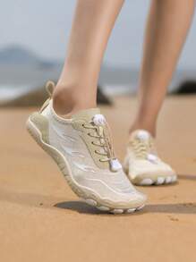 Zapatos de agua de verano para mujeres jóvenes, zapatos de agua slip-on para mujeres, zapatos de agua para hombres, suela de goma antideslizante y suela transpirable de malla para hombres, zapatos livianos de suela blanda y secado rápido para playa, aptos para nadar, caminar por la playa, correr, saltar la cuerda, hacer ejercicio, rafting, surf