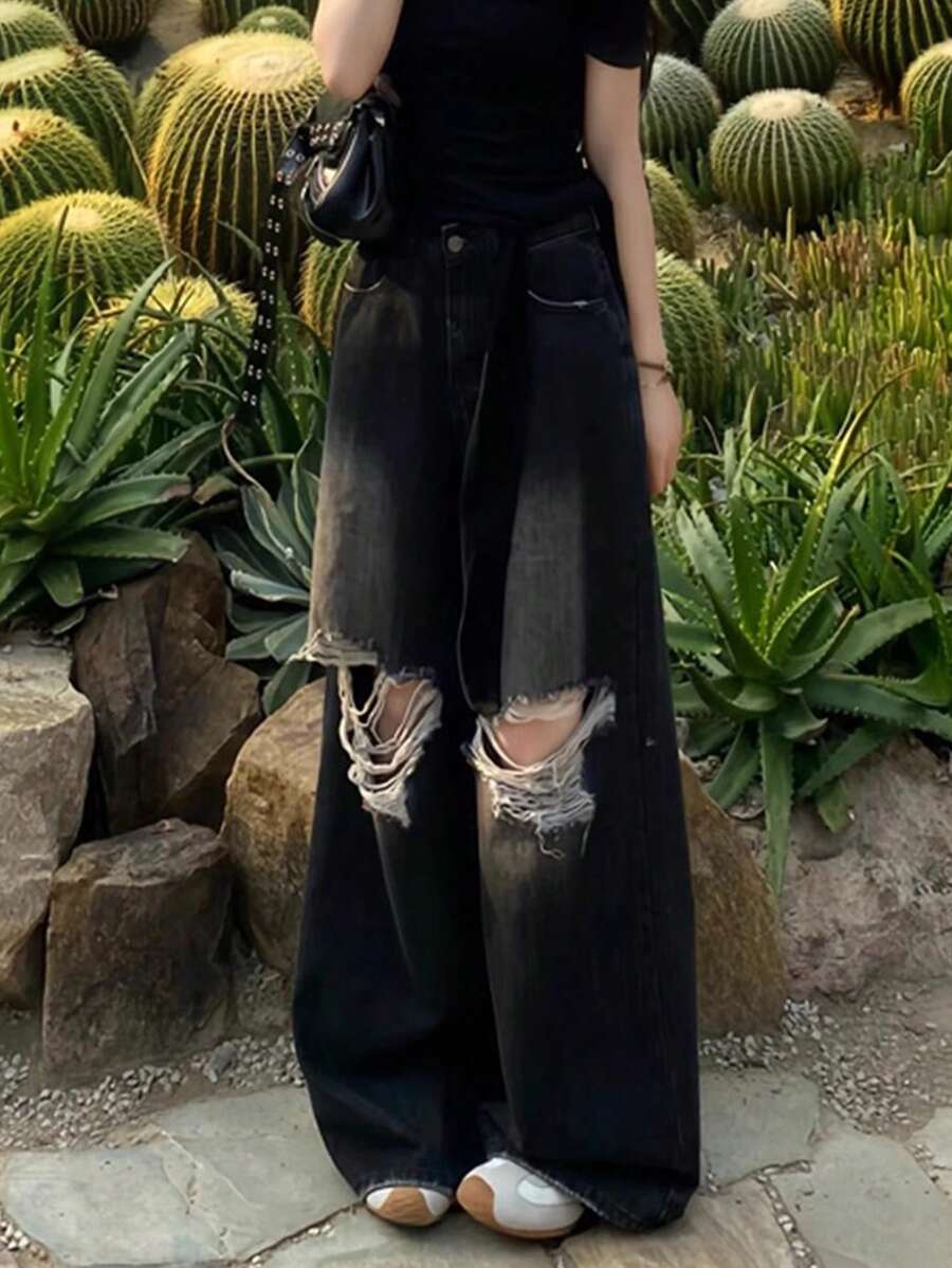 女款黑色和灰色破洞牛仔裤，小码阔腿裤 - 黑色 - 查看 1