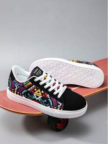 Zapatillas de skate asimétricas versátiles con estampado aleatorio y cordones frontales para hombre, estilo de moda de nicho callejero, adecuado para adolescentes, uso en exteriores, tenis casuales para cualquier temporada, modelo para parejas, gimnasio