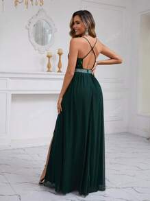 Vestido de cóctel elegante y romántico para dama de honor con escote en V, cintura con cuentas, malla con lentejuelas, espalda descubierta y abertura, vestido amplio