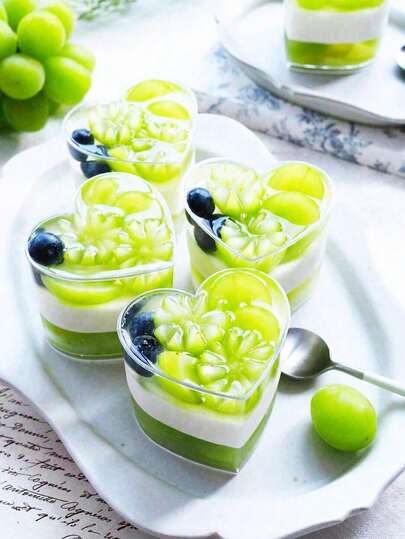 5oz Heart-Shaped Reusable Paper Cups, 150ml Capacity (Please Check Size Specifications Before Purchase), Suitable For Jelly, Cake, Fruit, Mousse, Desserts, Snacks, Ideal For Weddings, Birthdays, New Year, Parties, Valentine's Day Gifts, Also Applicable For Cooking, Cupcakes, Pastries, Cake Molds, Kitchen Utensils, Christmas