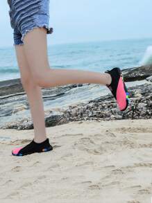 Zapatos de agua de verano para adolescentes y niñas, zapatos de natación, zapatos para vadear al aire libre, suela de goma antideslizante, malla transpirable, ligeros y de secado rápido para playa, aptos para nadar, pasear por la playa, correr, saltar la cuerda, hacer ejercicio, bailar, rafting, surf, vadear, buceo, yoga, actividades interiores/exteriores