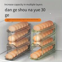 四层透明滑动式鸡蛋收纳盒，大容量可容纳约30枚鸡蛋，适用于冰箱侧门存放，多种颜色可选。