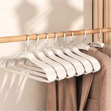 7/1pc多功能大号宽肩衣架防滑抗皱干湿通用衣架裤架，适合悬挂收纳西装、大衣、羽绒服、裙子、裤子，家庭收纳的好选择。 - 彩色 - 查看 9