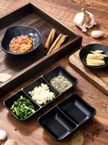 1 Pc Condiment Dish, Sturdy And Shatterproof, Suitable For Sauces And Condiments, Soy Sauce Vinegar Condiment Dish, Snack Dish, Sauce Tray, Snacks, Side Dishes, Cheese And Ketchup Condiment Dish, Kitchen Tableware, Dining Accessories, Suitable For Home Kitchen, Restaurant, Sushi Bar, Party, Hot Pot, Picnic, Camping, Barbecue, Ideal Match For Kitchen And Restaurant, Holiday Gift,School Supplies