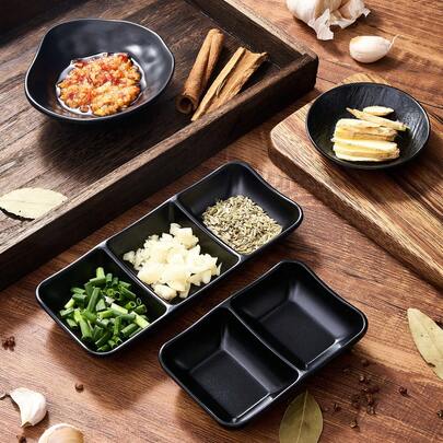 1 件调味碟，坚固防碎，适用于酱汁和调味品，酱油醋调味碟，小吃碟，酱汁托盘，小吃，配菜，奶酪和番茄酱调味碟，厨房餐具，餐饮配件，适用于家庭厨房，餐厅，寿司吧，派对，火锅，野餐，露营，烧烤，厨房和餐厅的理想搭配，节日礼物，学校用品