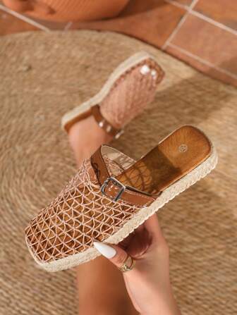 Nuevos zuecos para mujer con suela gruesa, parte superior trenzada, punta cuadrada tipo slip-on, plataforma con cuña gruesa, sandalias ligeras y cómodas, pantuflas para mujer