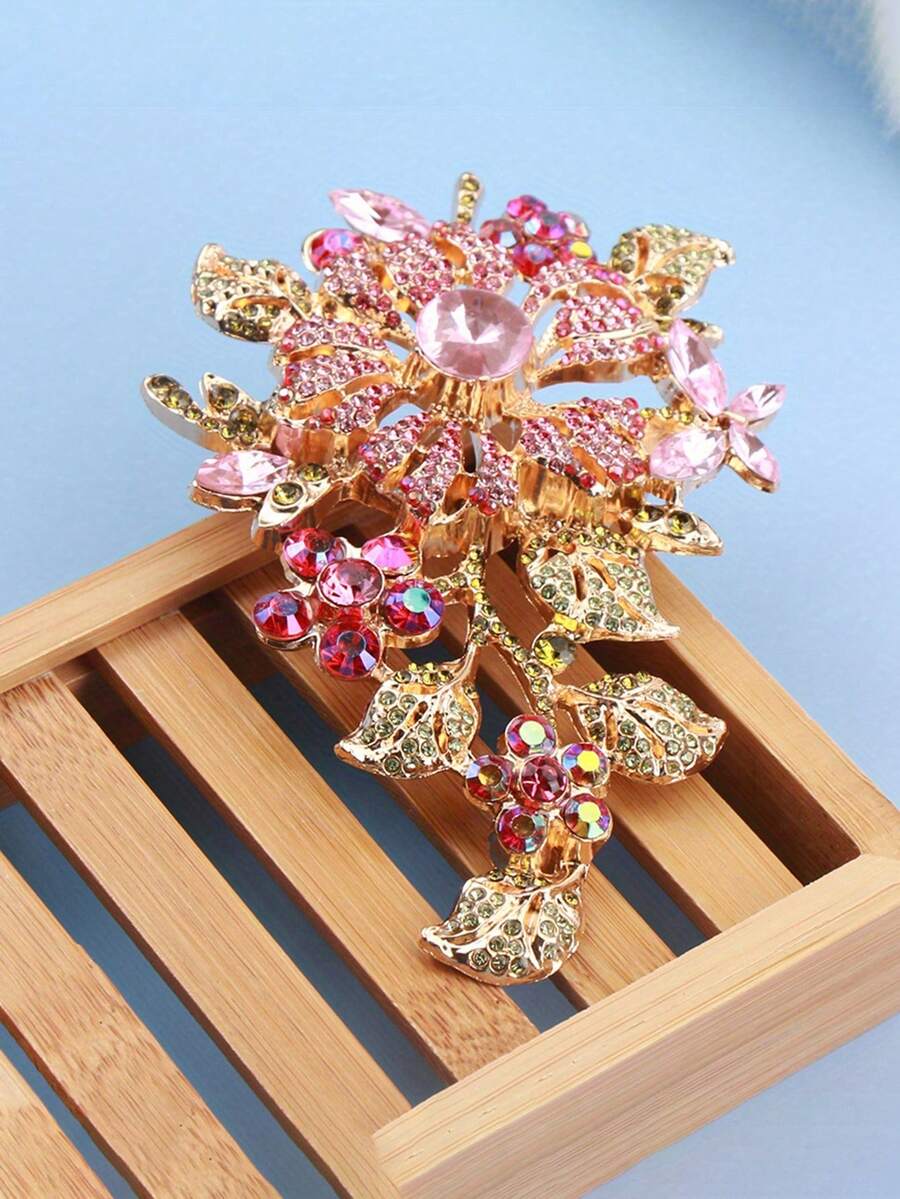 复古水钻镂空空中花朵玫瑰胸针 - 多色 - 查看 1