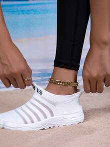 ZVB Couple's Water Shoes Suitable For Barefoot Enthusiasts, Soft-Soled Women's Beach Shoes For Swimming, Diving, Fishing, Outdoor Quick-Dry Summer Sandals, Non-Slip & Breathable - White - View 10