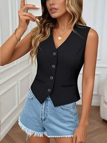 Nuevo chaleco de traje para mujer. Tiene una sensación de alta gama y es adecuado para ir al trabajo. Presenta un escote en V y un diseño de una sola botonadura. El chaleco de traje para mujer tiene una silueta delgada y que estrecha la cintura. Es una elegante parte superior y chaqueta sin mangas que es perfecta tanto para el trabajo como para las citas, adecuada para el uso diario. Se puede usar en todas las estaciones. Se puede usar como una capa interior o llevar como una prenda exterior. Es un estilo clásico y retro, un chaleco versátil.